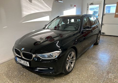 BMW 330, 2015