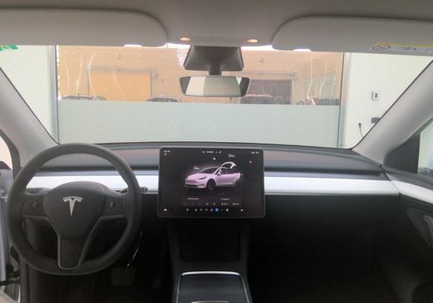 Tesla Model Y, 2022