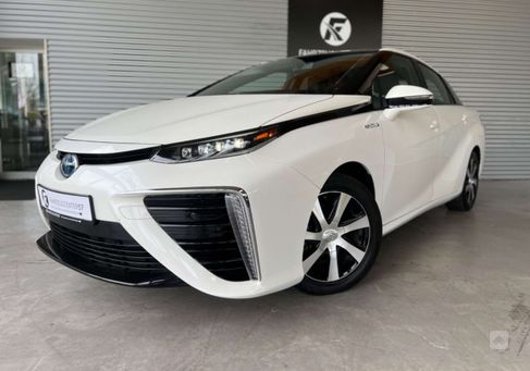 Toyota Mirai, 2017