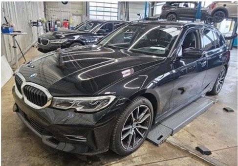 BMW 318, 2021