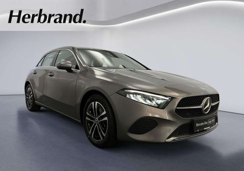 Mercedes-Benz A 180, 2025