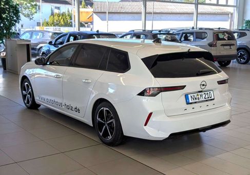 Opel Astra, 2024