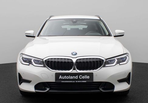 BMW 320, 2022