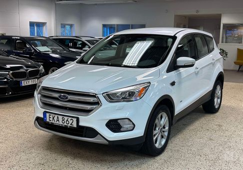 Ford Kuga, 2017