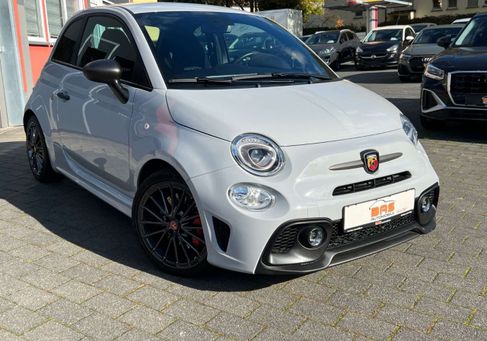 Abarth 695, 2022