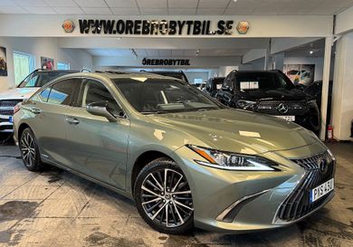 Lexus ES, 2022