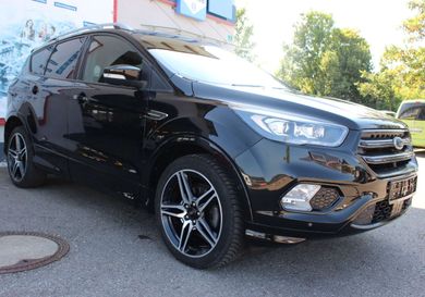 Ford Kuga, 2019
