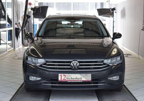 Volkswagen Passat Variant, 2023 2