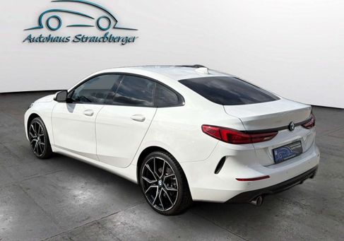 BMW 220, 2022 3