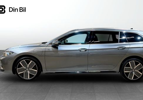 Volkswagen Passat Variant, 2025 2