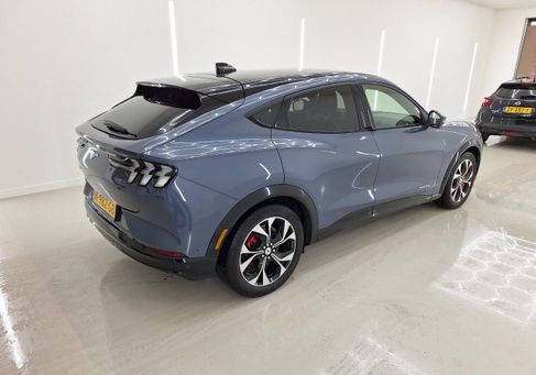 Ford Mustang Mach-E, 2021