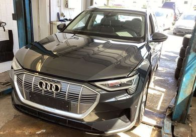 Audi e-tron, 2022
