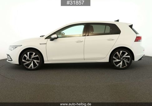 Volkswagen Golf, 2024 2