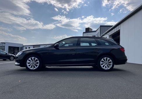 Audi A4, 2022