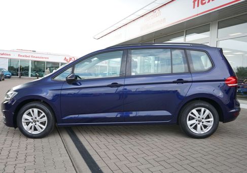 Volkswagen Touran, 2022 3