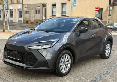 Toyota C-HR, 2025