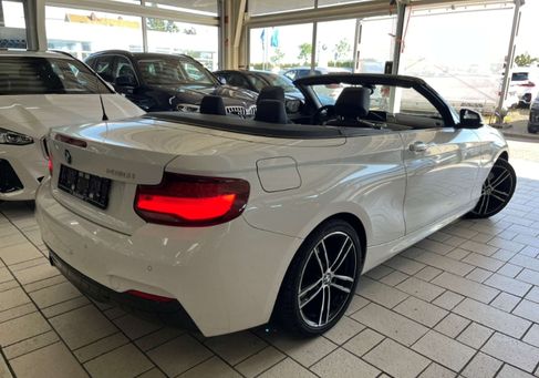 BMW 230, 2021