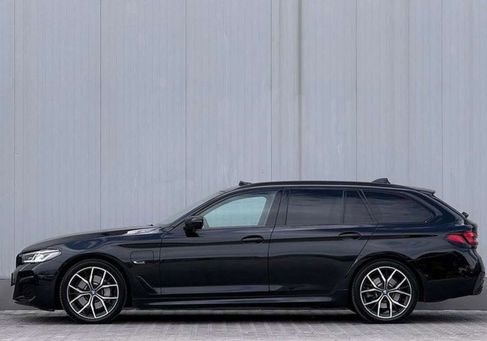 BMW 530, 2022 3