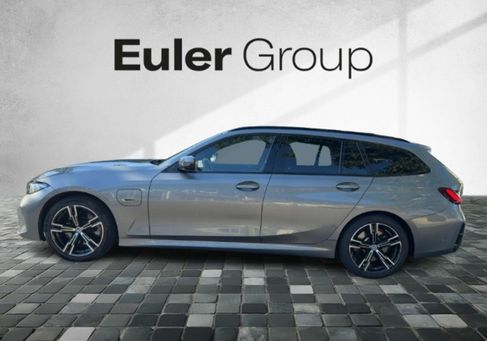 BMW 320, 2022