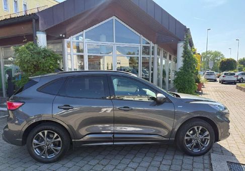Ford Kuga, 2021