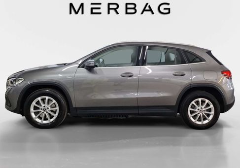 Mercedes-Benz GLA 250, 2022