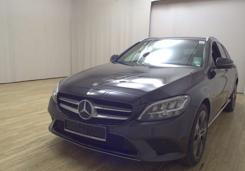 Mercedes-Benz C 300, 2020