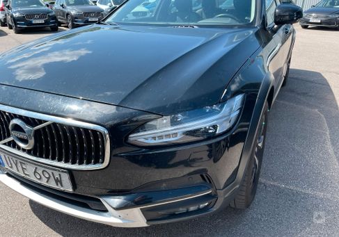 Volvo V90 Cross Country, 2020