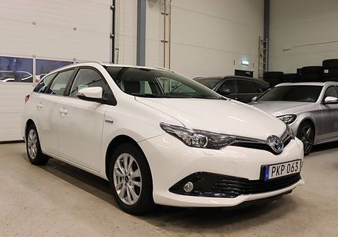 Toyota Auris Touring Sports, 2017
