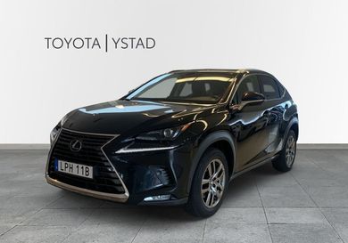 Lexus NX, 2021