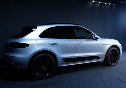 Porsche Macan, 2018