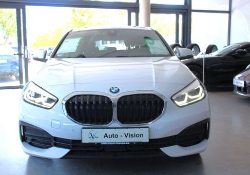 BMW 118, 2023 3