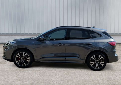 Ford Kuga, 2020