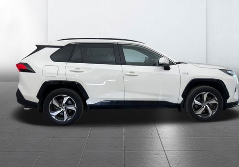 Toyota RAV 4, 2022 3