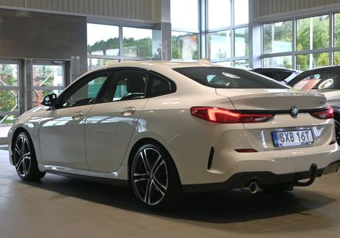 BMW 218, 2021 3