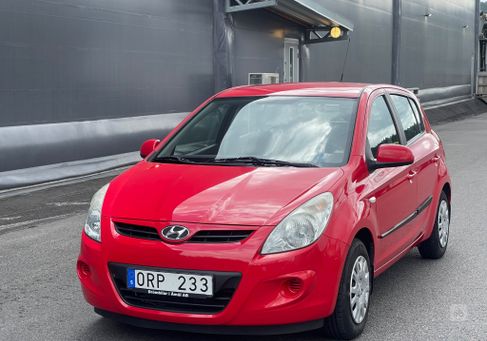 Hyundai i20, 2011