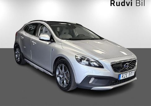 Volvo V40 Cross Country, 2016