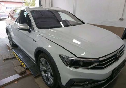 Volkswagen Passat Variant, 2023 3