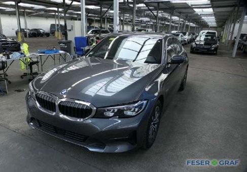 BMW 320, 2021