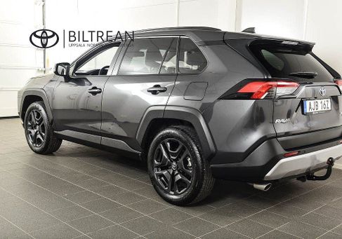 Toyota RAV 4, 2024 3