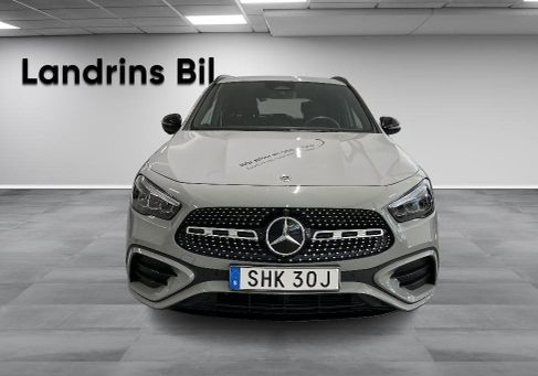 Mercedes-Benz GLA 200, 2026 2
