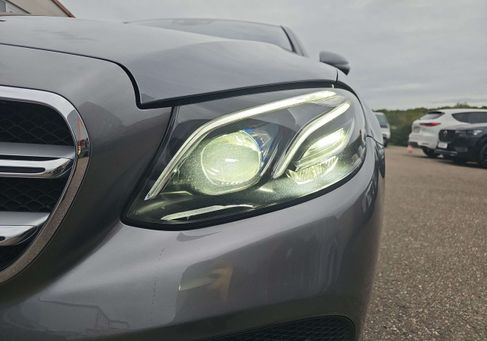 Mercedes-Benz E 300, 2018 3