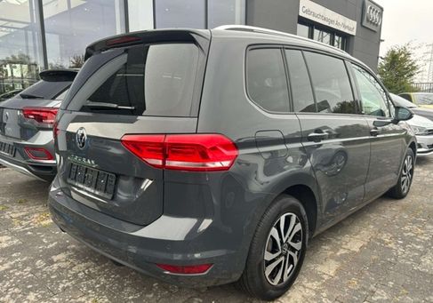 Volkswagen Touran, 2022 3