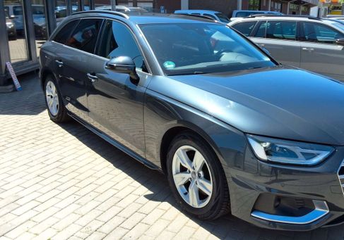 Audi A4, 2022