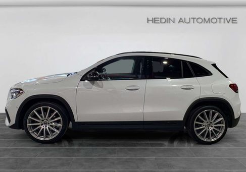 Mercedes-Benz GLA 200, 2023 3