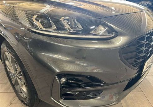Ford Kuga, 2022