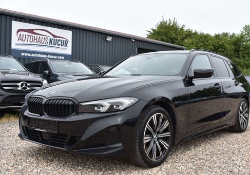 BMW 330, 2023