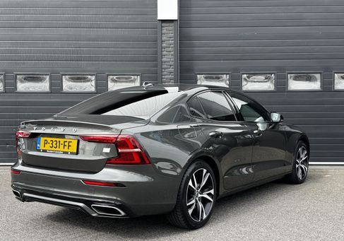 Volvo S60, 2022