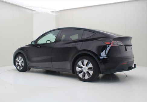 Tesla Model Y, 2023 3