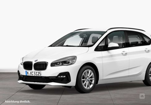 BMW 220, 2020