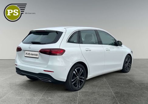 Mercedes-Benz B 200, 2023